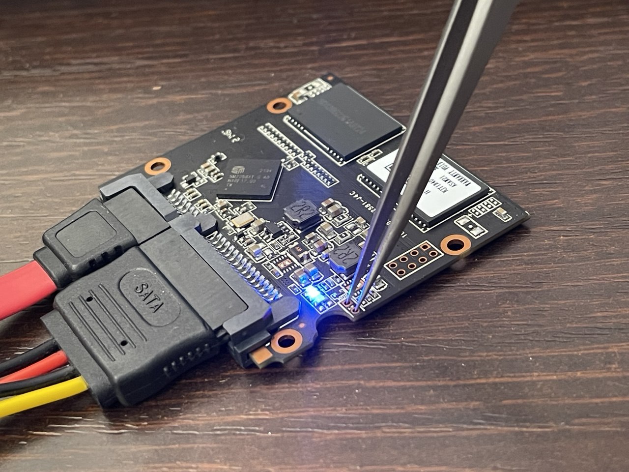 Immagine laboratorio recupero dati 1